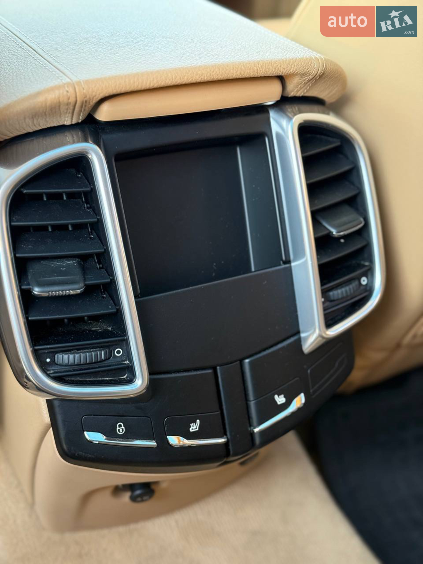 2012 Porsche Cayenne - мініатюра 26