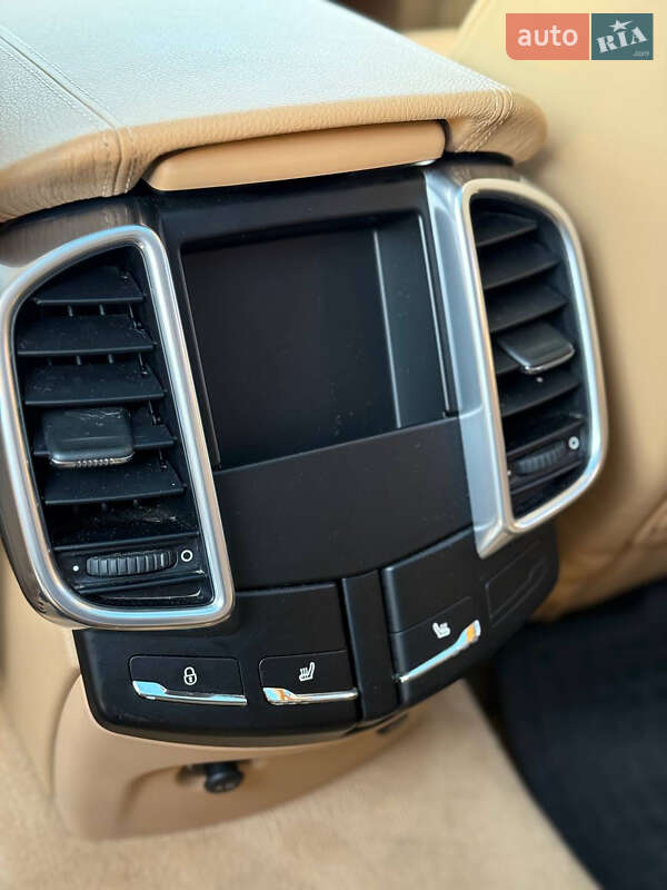 Внедорожник / Кроссовер Porsche Cayenne 2012 в Черновцах фото 25 Внедорожник / Кроссовер Porsche Cayenne 2012 в Черновцах