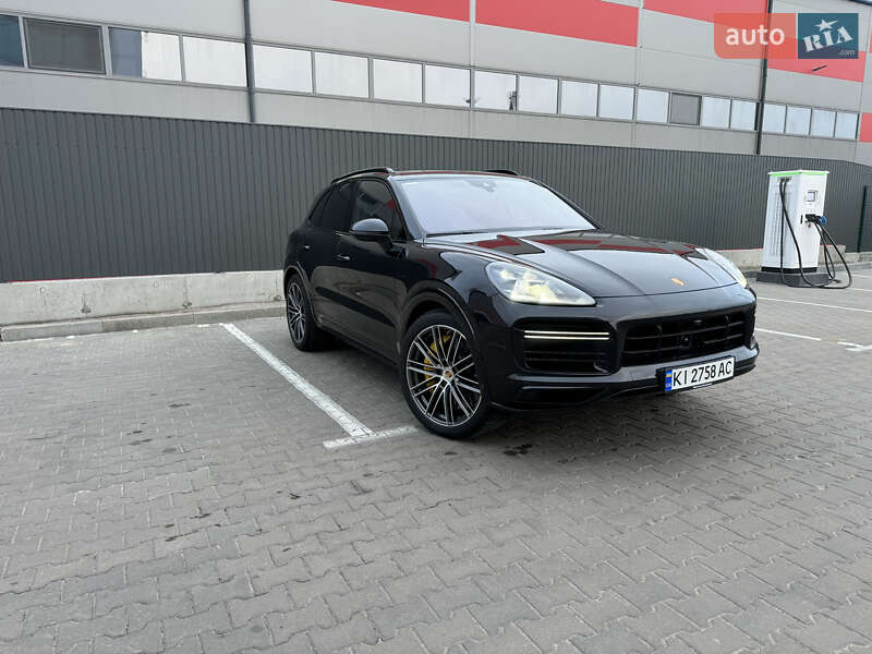 Внедорожник / Кроссовер Porsche Cayenne 2020 в Киеве