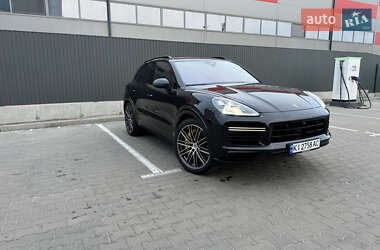 Внедорожник / Кроссовер Porsche Cayenne 2020 в 
