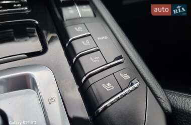 Внедорожник / Кроссовер Porsche Cayenne 2014 в 