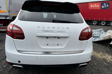 Внедорожник / Кроссовер Porsche Cayenne 2012 в Владимире