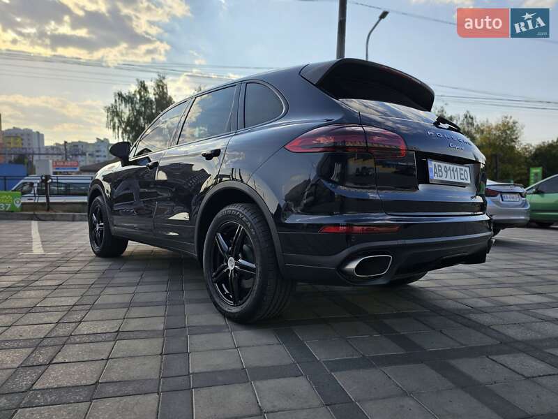 Внедорожник / Кроссовер Porsche Cayenne 2015 в Виннице