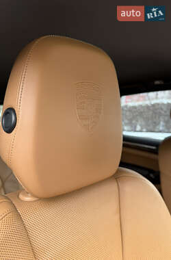 Позашляховик / Кросовер Porsche Cayenne 2012 в 