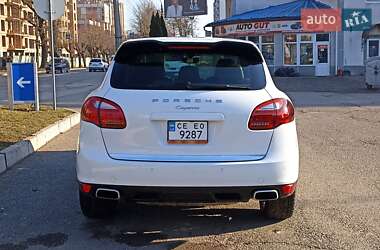 Внедорожник / Кроссовер Porsche Cayenne 2012 в 