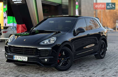 Внедорожник / Кроссовер Porsche Cayenne 2016 в Днепре