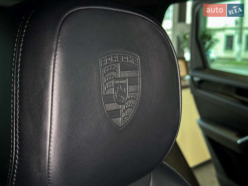Внедорожник / Кроссовер Porsche Cayenne 2018 в Одессе