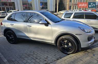 Внедорожник / Кроссовер Porsche Cayenne 2010 в 