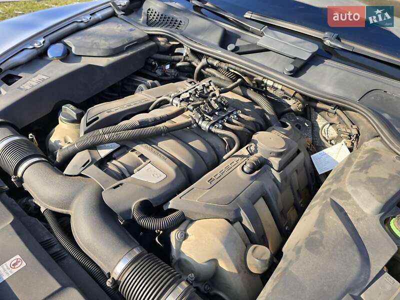 Внедорожник / Кроссовер Porsche Cayenne 2010 в Днепре