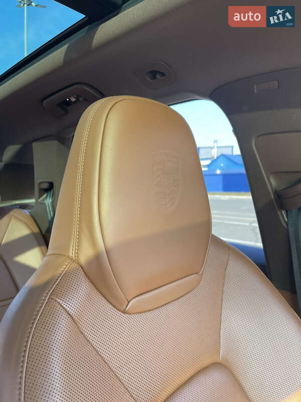 Позашляховик / Кросовер Porsche Cayenne 2020 в Києві