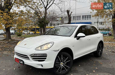 Внедорожник / Кроссовер Porsche Cayenne 2014 в Киеве