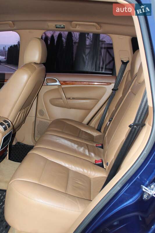 Позашляховик / Кросовер Porsche Cayenne 2005 в Чернівцях