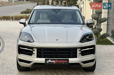 Внедорожник / Кроссовер Porsche Cayenne 2024 в 