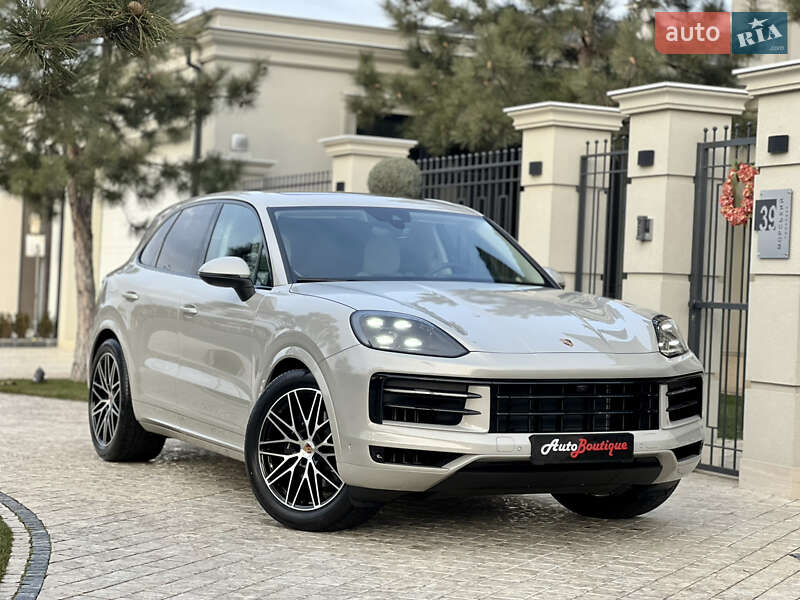 Внедорожник / Кроссовер Porsche Cayenne 2024 в Одессе