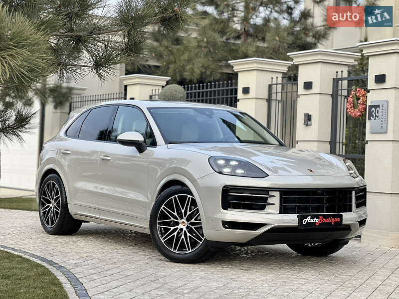 Внедорожник / Кроссовер Porsche Cayenne 2024 в 