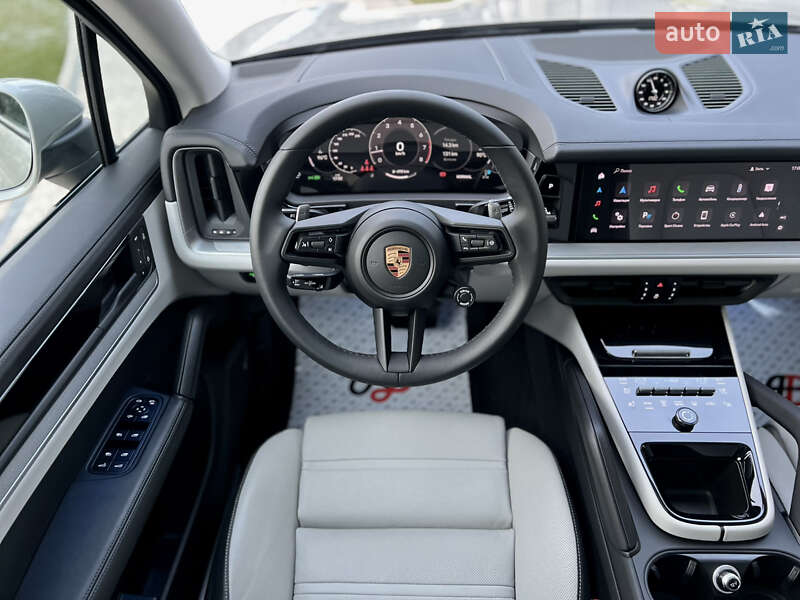 Внедорожник / Кроссовер Porsche Cayenne 2024 в Одессе