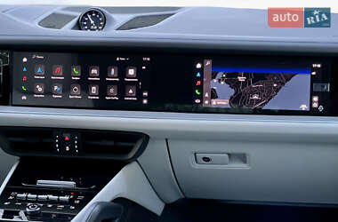 Внедорожник / Кроссовер Porsche Cayenne 2024 в 