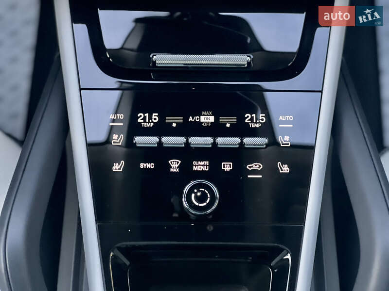 Внедорожник / Кроссовер Porsche Cayenne 2024 в Одессе