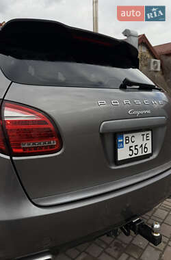 Внедорожник / Кроссовер Porsche Cayenne 2013 в 