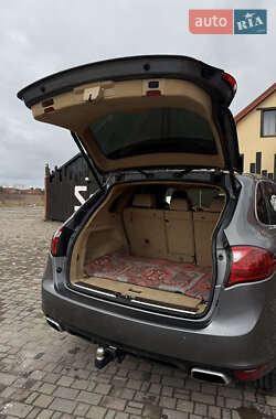 Внедорожник / Кроссовер Porsche Cayenne 2013 в 