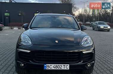 Позашляховик / Кросовер Porsche Cayenne 2017 в Львові