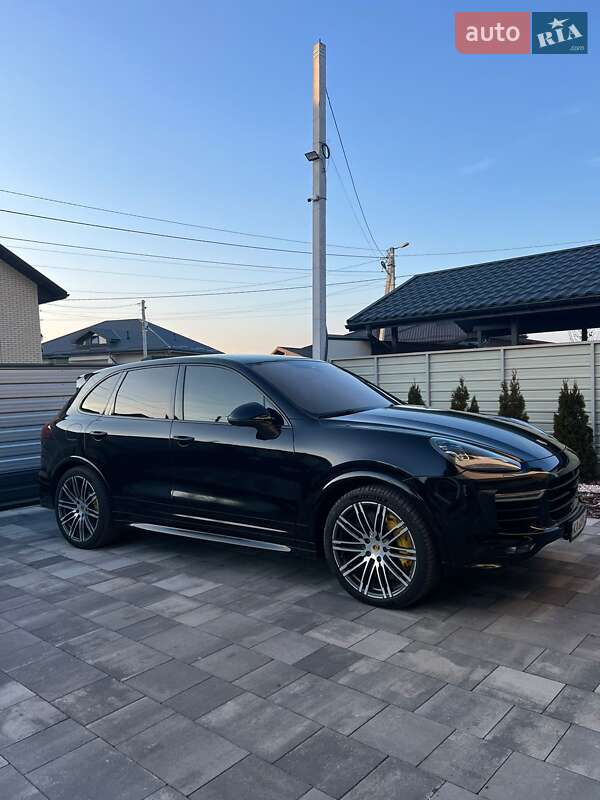 Porsche Cayenne 2016