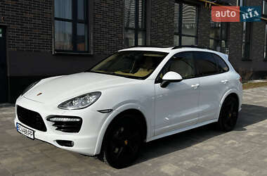 Внедорожник / Кроссовер Porsche Cayenne 2014 в 