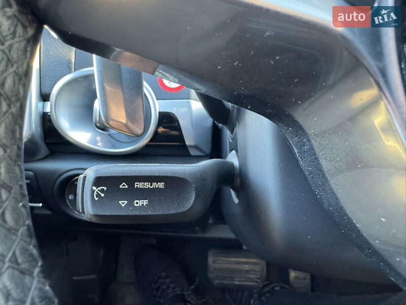 Внедорожник / Кроссовер Porsche Cayenne 2015 в Киеве