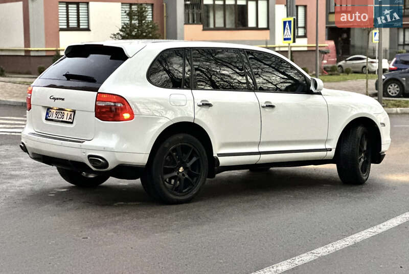 Позашляховик / Кросовер Porsche Cayenne 2009 в Золочеві