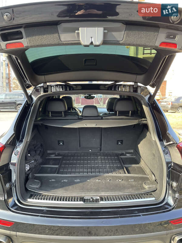 Внедорожник / Кроссовер Porsche Cayenne 2016 в Самборе фото 23 Внедорожник / Кроссовер Porsche Cayenne 2016 в Самборе