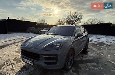 Внедорожник / Кроссовер Porsche Cayenne 2023 в 