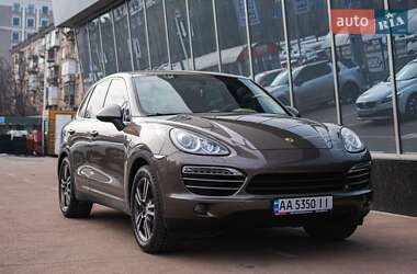 Позашляховик / Кросовер Porsche Cayenne 2013 в Києві