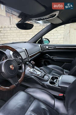Внедорожник / Кроссовер Porsche Cayenne 2012 в Полтаве