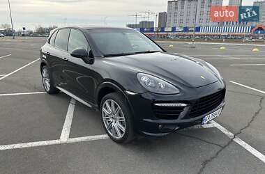 Внедорожник / Кроссовер Porsche Cayenne 2012 в Киеве