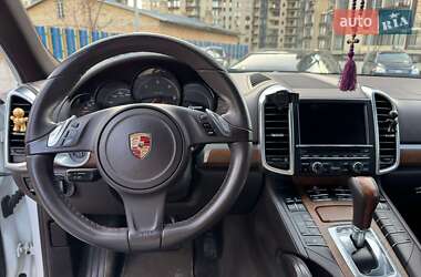 Внедорожник / Кроссовер Porsche Cayenne 2013 в 