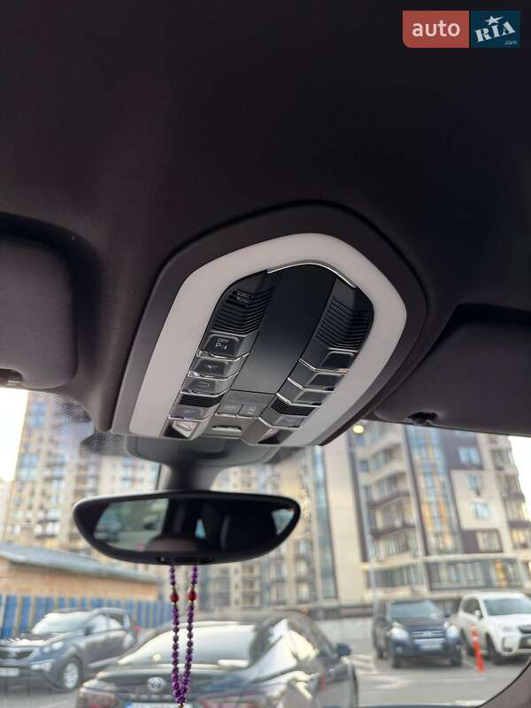 Внедорожник / Кроссовер Porsche Cayenne 2013 в Киеве