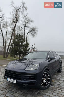 Внедорожник / Кроссовер Porsche Cayenne 2023 в Киеве