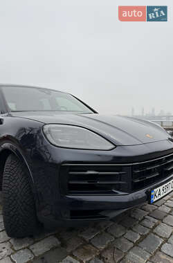 Внедорожник / Кроссовер Porsche Cayenne 2023 в Киеве