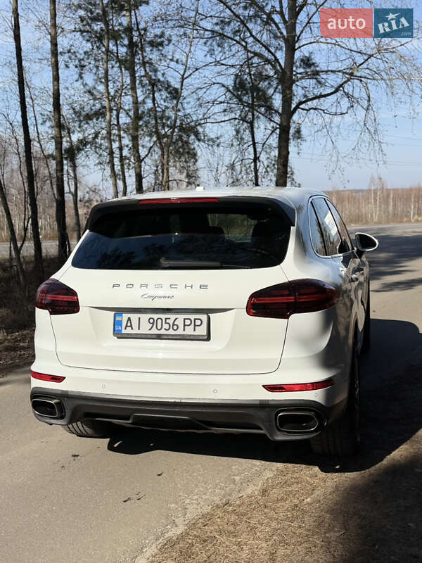 Внедорожник / Кроссовер Porsche Cayenne 2016 в Киеве фото 5 Внедорожник / Кроссовер Porsche Cayenne 2016 в Киеве