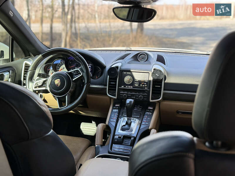 Внедорожник / Кроссовер Porsche Cayenne 2016 в Киеве фото 7 Внедорожник / Кроссовер Porsche Cayenne 2016 в Киеве