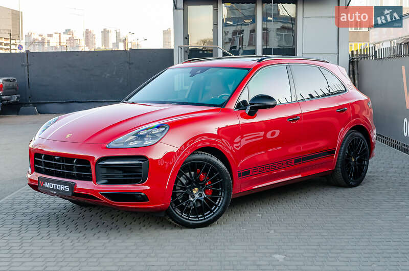 Внедорожник / Кроссовер Porsche Cayenne 2020 в Киеве