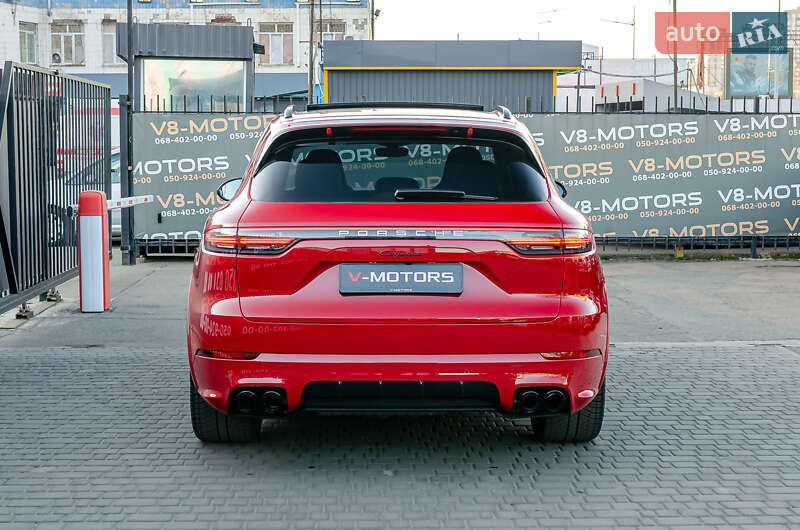 Внедорожник / Кроссовер Porsche Cayenne 2020 в Киеве