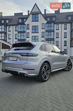 Позашляховик / Кросовер Porsche Cayenne 2023 в Києві