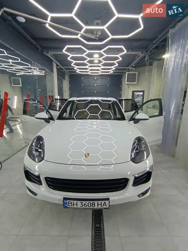 Porsche Cayenne 2015