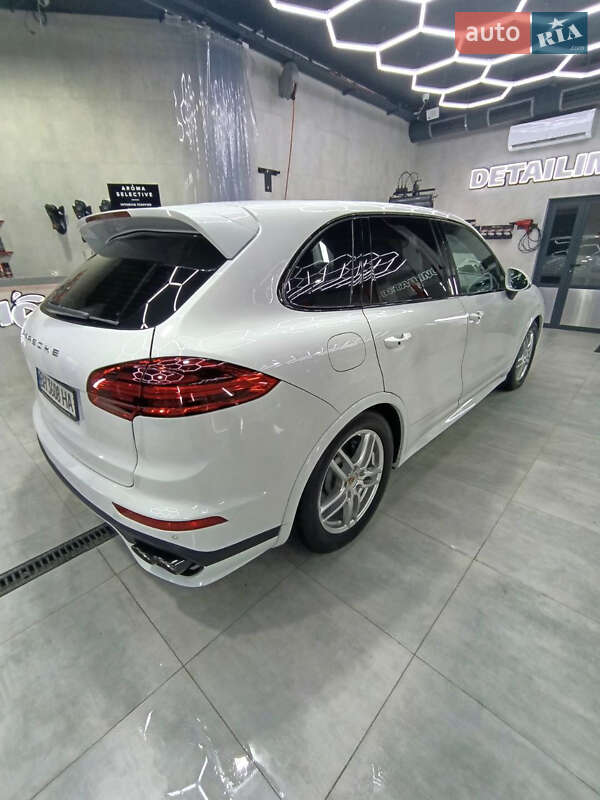 Внедорожник / Кроссовер Porsche Cayenne 2015 в Одессе