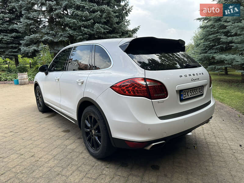 Позашляховик / Кросовер Porsche Cayenne 2013 в Одесі
