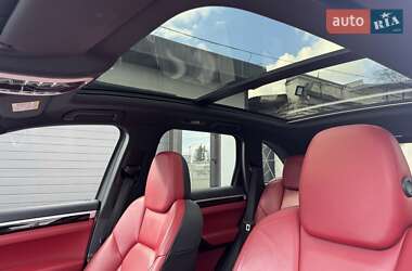 Внедорожник / Кроссовер Porsche Cayenne 2015 в 
