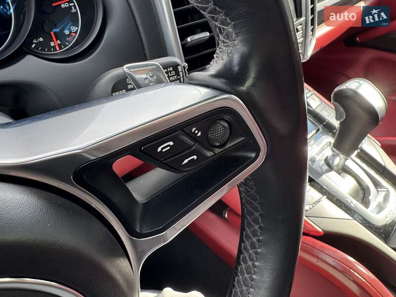 Позашляховик / Кросовер Porsche Cayenne 2015 в Тернополі