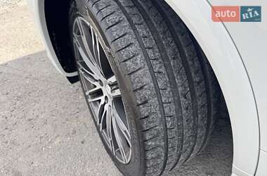 Внедорожник / Кроссовер Porsche Cayenne 2015 в 