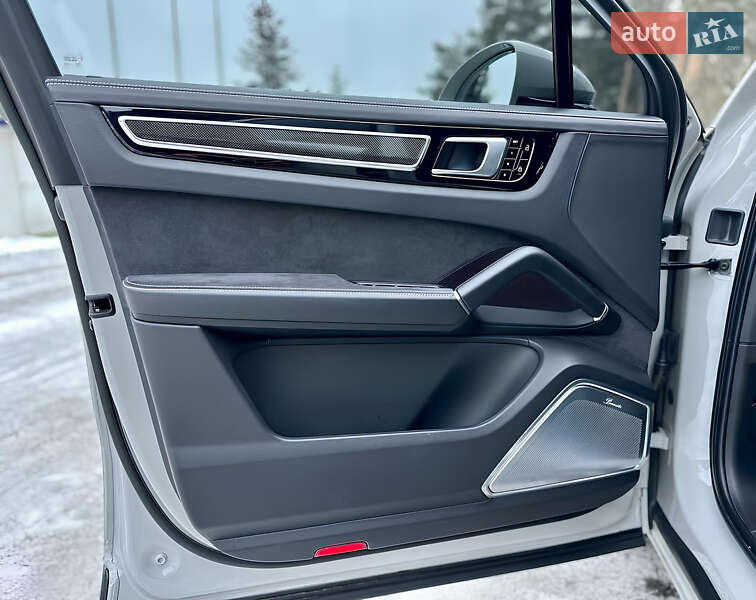 Внедорожник / Кроссовер Porsche Cayenne 2021 в Днепре фото 7 Внедорожник / Кроссовер Porsche Cayenne 2021 в Днепре